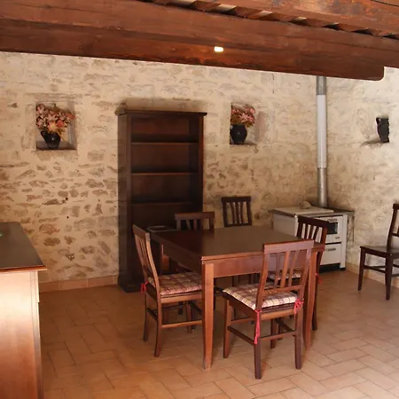 Apartment House Morro Di